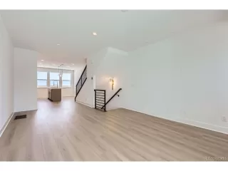 Photo #5: 1577343 Listing 