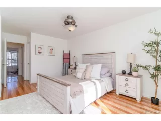 Photo #4: 1577816 Listing