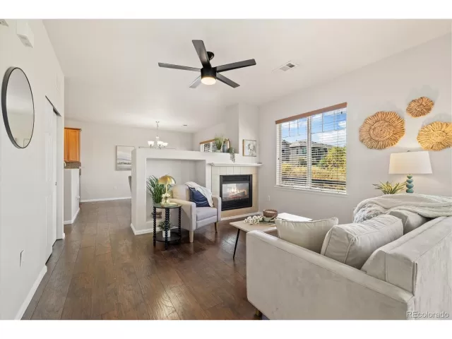 MLS: 1578010 Condo For Sale