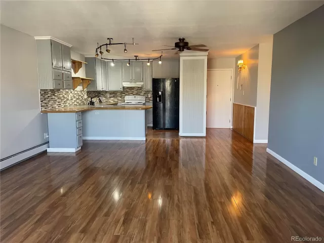 MLS: 1578055 Condo For Sale