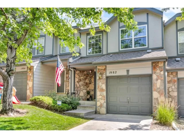 MLS: 1578791 Condo For Sale