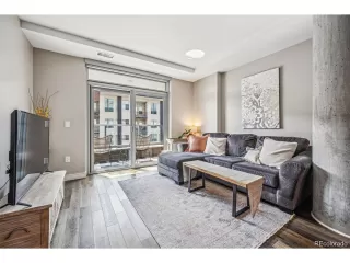 Photo #2: 1579102 Listing