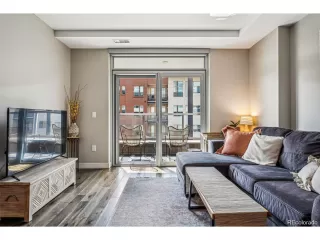 Photo #3: 1579102 Listing