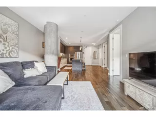 Photo #4: 1579102 Listing