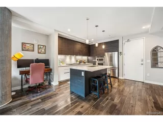 Photo #5: 1579102 Listing