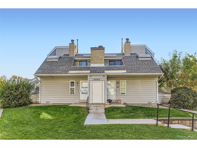 MLS: 1580281 Condo For Sale