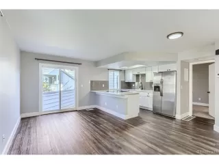 Photo #2: 1580281 Listing 