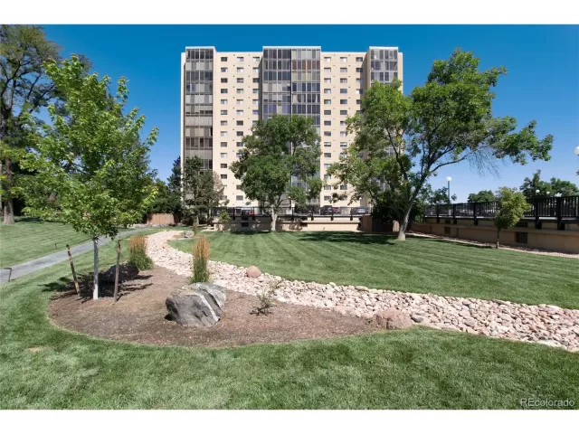 MLS: 1582867 Condo For Sale