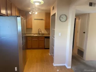 Photo #3: 1583373 Listing 