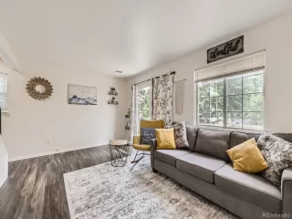 Photo #3: 1583806 Listing