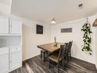 Photo #6: 1583806 Listing