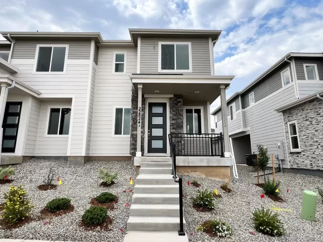 MLS: 1583852 Condo For Sale