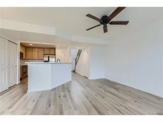 Photo #5: 1584451 Listing