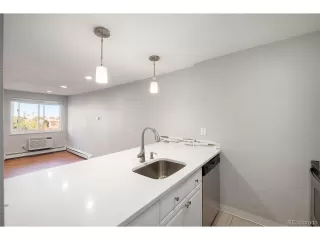 Photo #5: 1584609 Listing