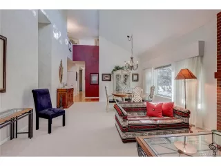 Photo #4: 1585719 Listing 