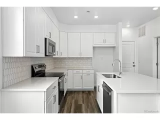 Photo #6: 1586078 Listing 