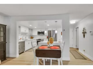 Photo #6: 1587527 Listing