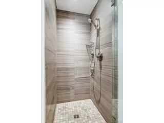 Photo #5: 1588205 Listing 