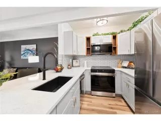 Photo #2: 1588489 Listing 