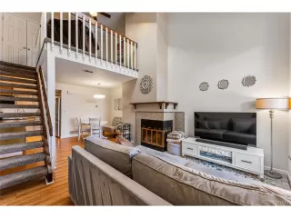 Photo #2: 1588693 Listing