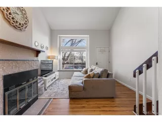 Photo #3: 1588693 Listing