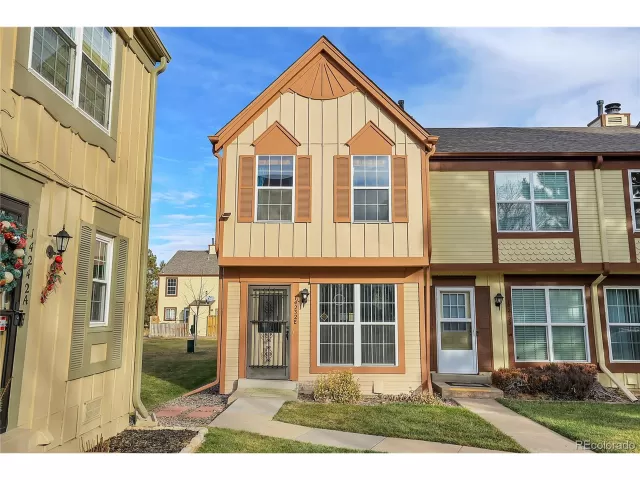 MLS: 1589280 Condo For Sale