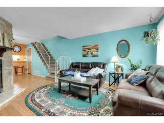 Photo #3: 1589280 Listing