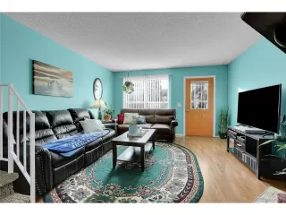 Photo #4: 1589280 Listing