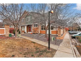 Photo #4: 1590605 Listing