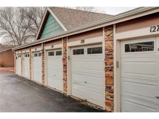 Photo #5: 1590605 Listing