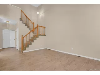 Photo #4: 1591916 Listing