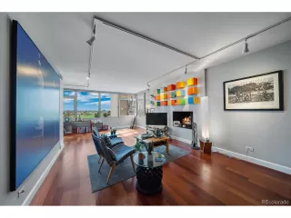 Photo #3: 1592268 Listing 