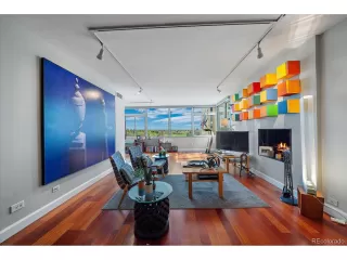 Photo #4: 1592268 Listing 