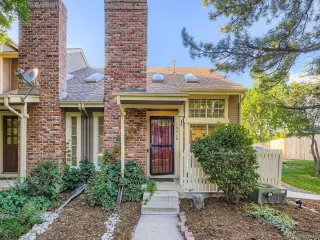 Photo #3: 1592333 Listing