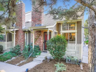 Photo #4: 1592333 Listing