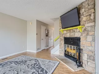 Photo #4: 1594018 Listing