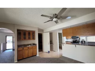 Photo #4: 1594331 Listing 