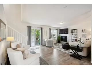 Photo #5: 1595140 Listing