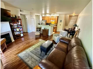 Photo #4: 1596479 Listing