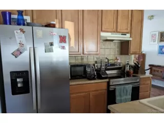 Photo #6: 1596479 Listing