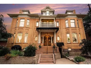 More Details about MLS # 1596550 : 2124 E 17TH AVE 5 DENVER CO 80206