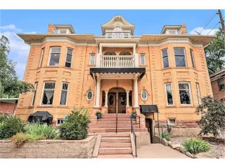 Photo #2: 1596550 Listing 