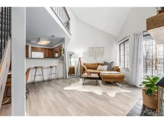 Photo #2: 1597168 Listing