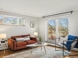 Photo #3: 1597436 Listing 