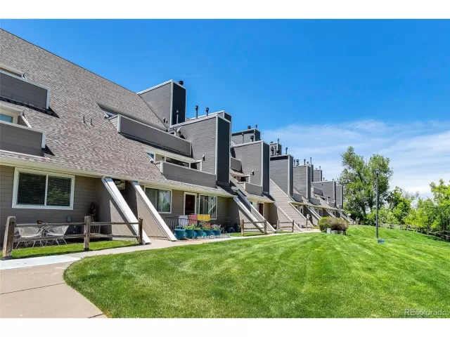 MLS: 1597449 Condo For Sale