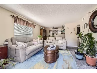 Photo #3: 1598042 Listing 