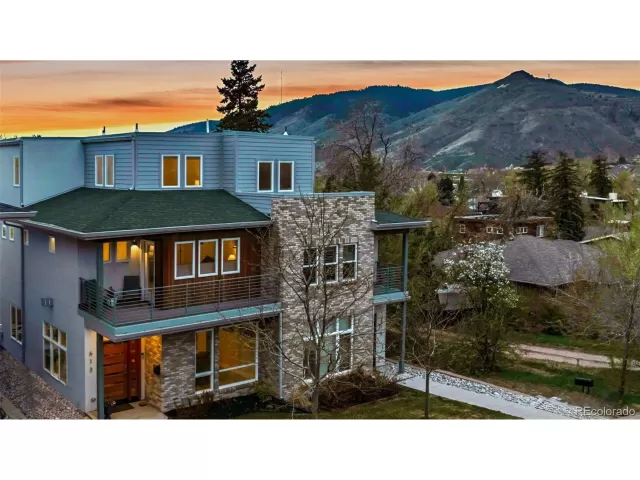 MLS: 1603354 Condo For Sale