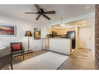 Photo #6: 1603670 Listing