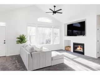 Photo #2: 1603797 Listing 