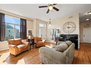 Photo #4: 1604567 Listing